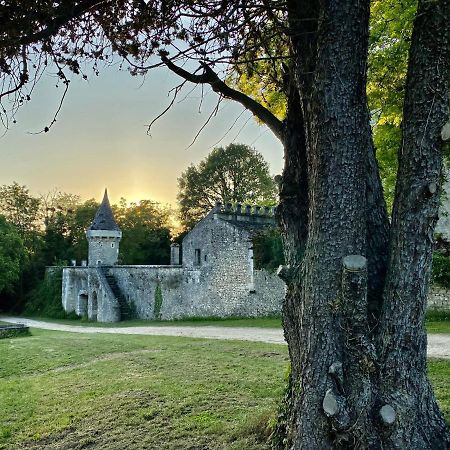 Вилла Domaine De Migny Saint-Cyran-du-Jambot Экстерьер фото